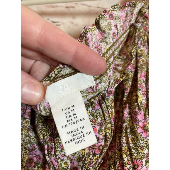 H&M Crop Top Women Medium Ditsy Micro Floral Milk Maid Babydoll Ruffles Romantic - Picture 13 of 13